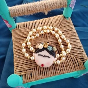 Frida Kahlo pearl bracelet